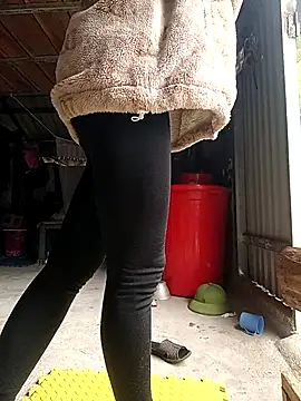 Snapshot of -Kem-01 chatting on November 2025 04:12:01 AM -Kem-01 online show from November 2025 04:12:01 AM