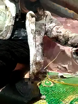 Snapshot of -Kem-01 chatting on November 2025 01:32:02 PM -Kem-01 online show from November 2025 01:32:02 PM