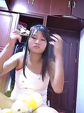 Snapshot of nghi-xinh chatting on October 2025 01:45:02 PM nghi-xinh online show from October 2025 01:45:02 PM