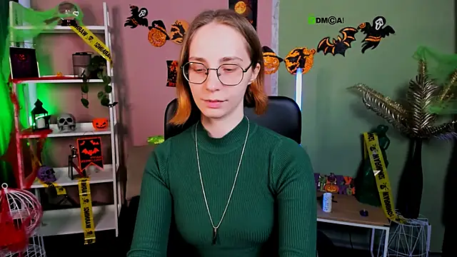 Snapshot of evalora_vei chatting on November 2025 01:13:02 PM evalora vei online show from November 2025 01:13:02 PM