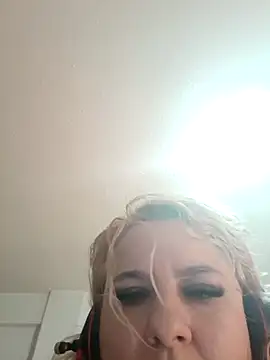 BelleInna online show from October 2025 09:13:02 AM