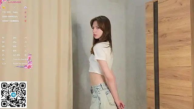 Erosyne online show from November 2025 05:12:01 PM