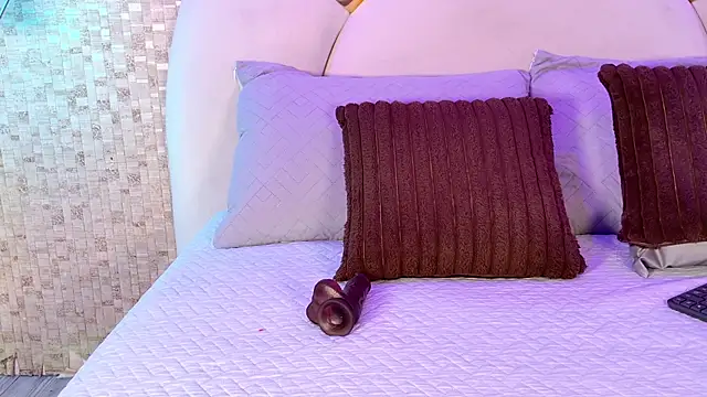 emmy rose25 online show from March 2026 11:37:01 AM