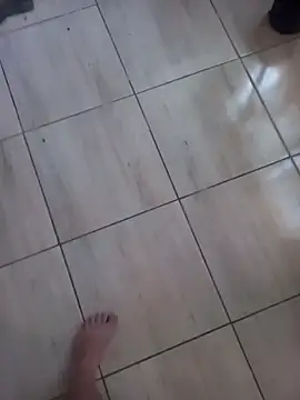 Snapshot of Motoboy100 chatting on November 2025 11:32:02 AM Motoboy100 online show from November 2025 11:32:02 AM