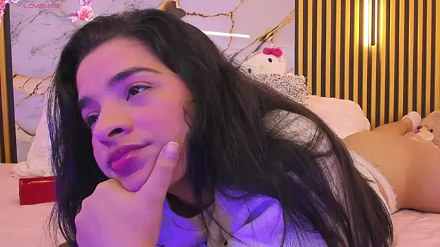 I karly online show from November 2025 12:37:02 PM