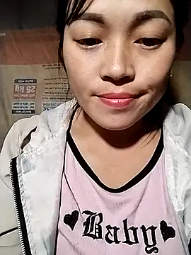 Hani-i online show from November 2025 01:33:02 PM