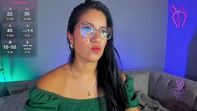 charlhot  online show from November 2025 12:42:02 PM