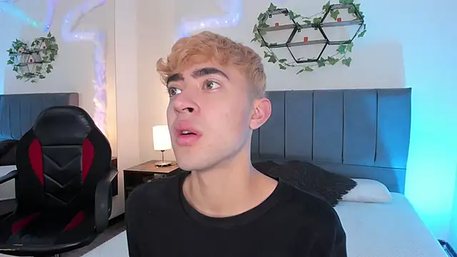 JustinCastiblanco online show from October 2025 11:33:02 AM