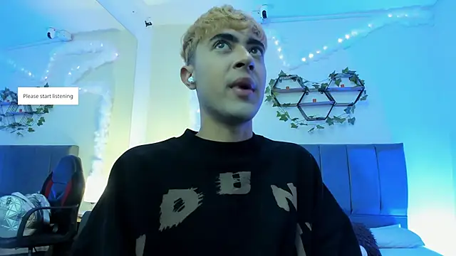 JustinCastiblanco online show from November 2025 11:21:02 AM