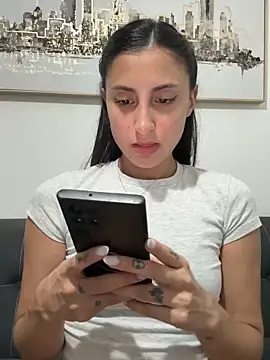 itsmiasofia online show from March 2026 02:50:01 AM