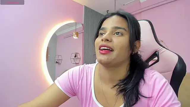 Snapshot of jazmin_lovee chatting on October 2025 02:51:02 PM jazmin lovee online show from October 2025 02:51:02 PM