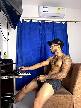 Kylian Alessandro online show from January 2026 12:19:01 PM