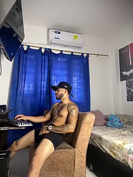 Kylian Alessandro online show from February 2026 01:00:02 PM