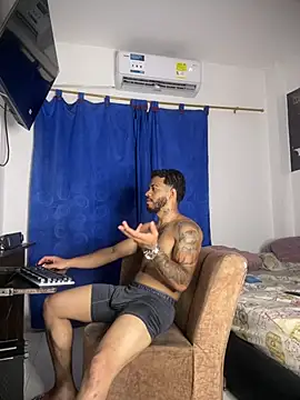 Kylian Alessandro online show from March 2026 03:12:01 AM