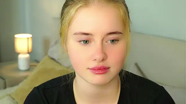 MoriahBorella online show from October 2025 10:49:01 AM
