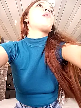 Arianaa Toro online show from October 2025 02:21:02 PM