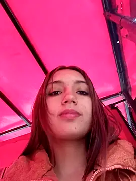 Arianaa Toro online show from October 2025 02:18:01 PM