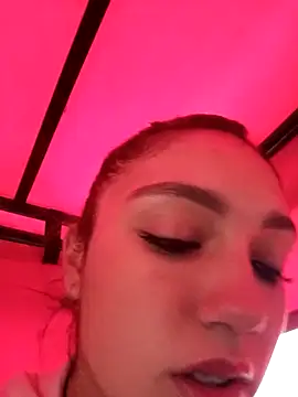 Arianaa Toro online show from November 2025 12:50:02 PM