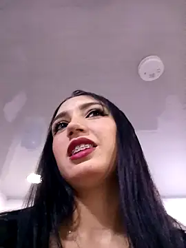 Arianaa Toro online show from November 2025 02:05:02 PM