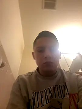 Feloh95 online show from November 2025 02:28:01 PM