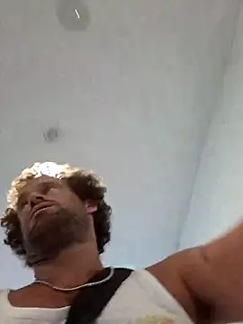 Snapshot of shainnfk chatting on October 2025 05:30:01 AM shainnfk online show from October 2025 05:30:01 AM