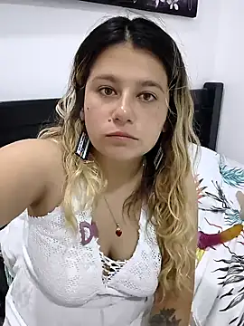 Sweet Bella Valery online show from March 2026 04:54:02 PM