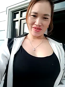 Snapshot of Myzak- chatting on November 2025 12:52:02 AM Myzak- online show from November 2025 12:52:02 AM