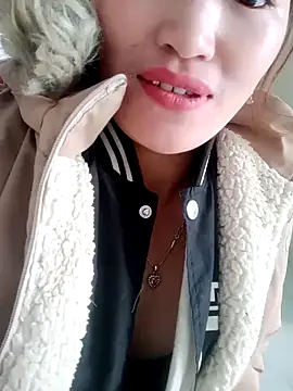 Snapshot of Myzak- chatting on November 2025 12:44:01 AM Myzak- online show from November 2025 12:44:01 AM