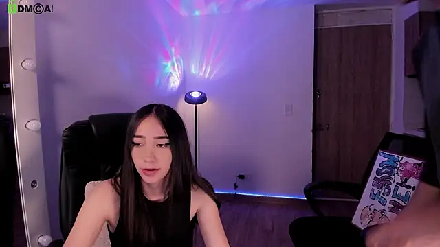 Mikeyvioleta  online show from March 2026 11:14:01 AM