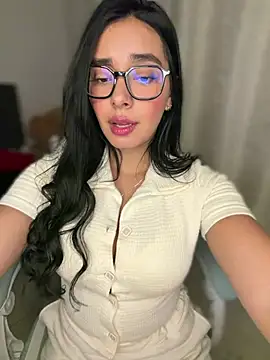 Snapshot of MiaSofia__ chatting on May 2026 05:13:01 AM MiaSofia online show from May 2026 05:13:01 AM