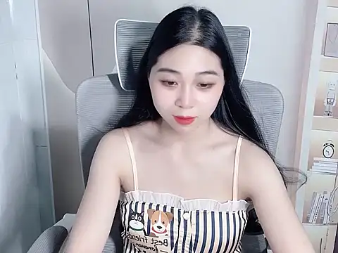 Snapshot of Lilybelle-e chatting on October 2025 01:23:02 PM Lilybelle-e online show from October 2025 01:23:02 PM