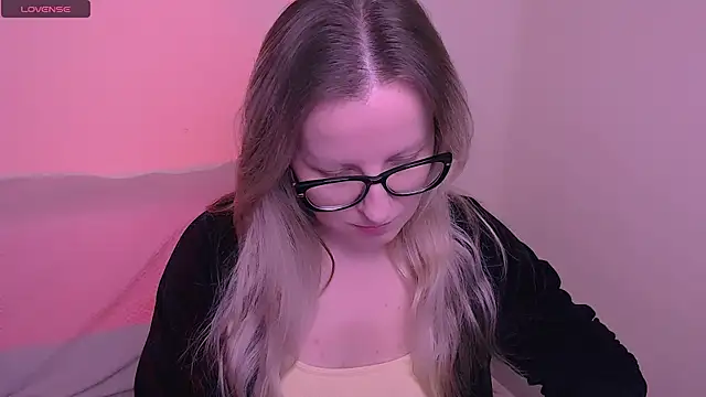 AllaLeomz online show from November 2025 08:03:02 AM