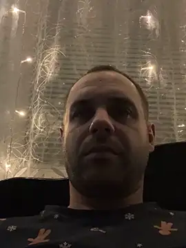 AndyLynn online show from November 2025 04:18:02 PM