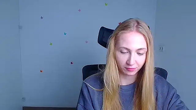 Emma Moonlightt online show from October 2025 11:40:01 AM