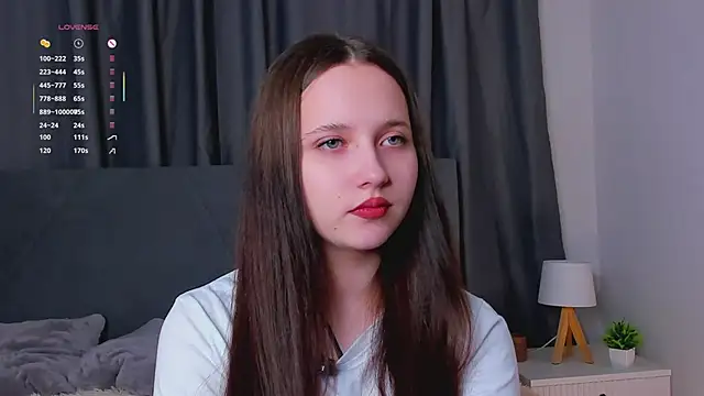 NadiaGnegy online show from October 2025 01:13:01 PM