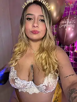 Snapshot of _Ninasanz chatting on May 2026 03:26:01 AM Ninasanz online show from May 2026 03:26:01 AM