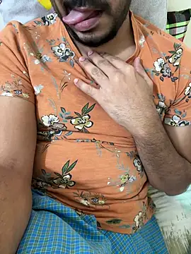 Snapshot of Handsome8677 chatting on November 2025 11:07:02 PM Handsome8677 online show from November 2025 11:07:02 PM