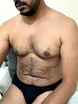 Snapshot of Handsome8677 chatting on November 2025 11:33:01 AM Handsome8677 online show from November 2025 11:33:01 AM