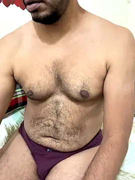 Snapshot of Handsome8677 chatting on November 2025 07:40:01 AM Handsome8677 online show from November 2025 07:40:01 AM