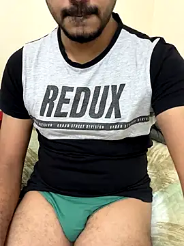 Snapshot of Handsome8677 chatting on November 2025 12:38:02 PM Handsome8677 online show from November 2025 12:38:02 PM