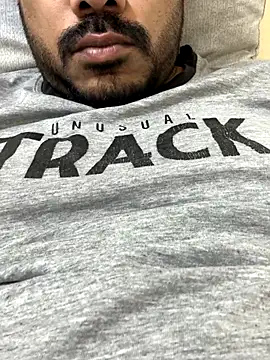 Snapshot of Handsome8677 chatting on November 2025 11:29:01 PM Handsome8677 online show from November 2025 11:29:01 PM