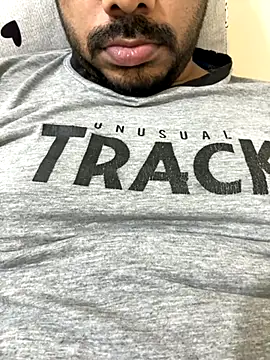 Snapshot of Handsome8677 chatting on December 2025 07:31:01 PM Handsome8677 online show from December 2025 07:31:01 PM