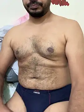 Snapshot of Handsome8677 chatting on December 2025 01:04:02 PM Handsome8677 online show from December 2025 01:04:02 PM