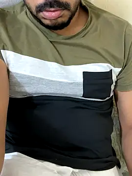 Snapshot of Handsome8677 chatting on December 2025 11:46:01 PM Handsome8677 online show from December 2025 11:46:01 PM