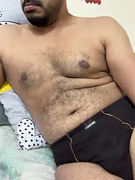 Snapshot of Handsome8677 chatting on February 2026 09:41:01 AM Handsome8677 online show from February 2026 09:41:01 AM