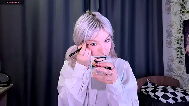 Snapshot of CordieRonsini chatting on October 2025 07:14:02 PM CordieRonsini online show from October 2025 07:14:02 PM