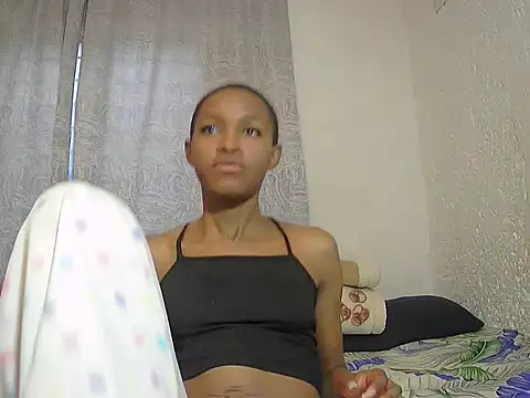 Snapshot of DoubleSpreadXX chatting on January 2026 04:26:01 AM DoubleSpreadXX online show from January 2026 04:26:01 AM