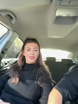 Snapshot of CrazyInTwo chatting on November 2025 08:38:02 AM CrazyInTwo online show from November 2025 08:38:02 AM