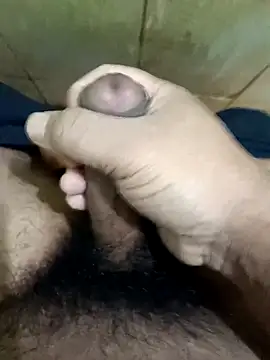 Snapshot of muster121 chatting on December 2025 02:10:02 PM muster121 online show from December 2025 02:10:02 PM