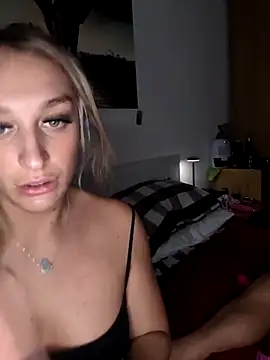 xx spiceycouple xx online show from March 2026 08:09:01 PM